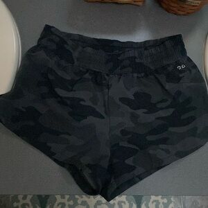 DSG Black Camo Athletic Shorts; Size XS